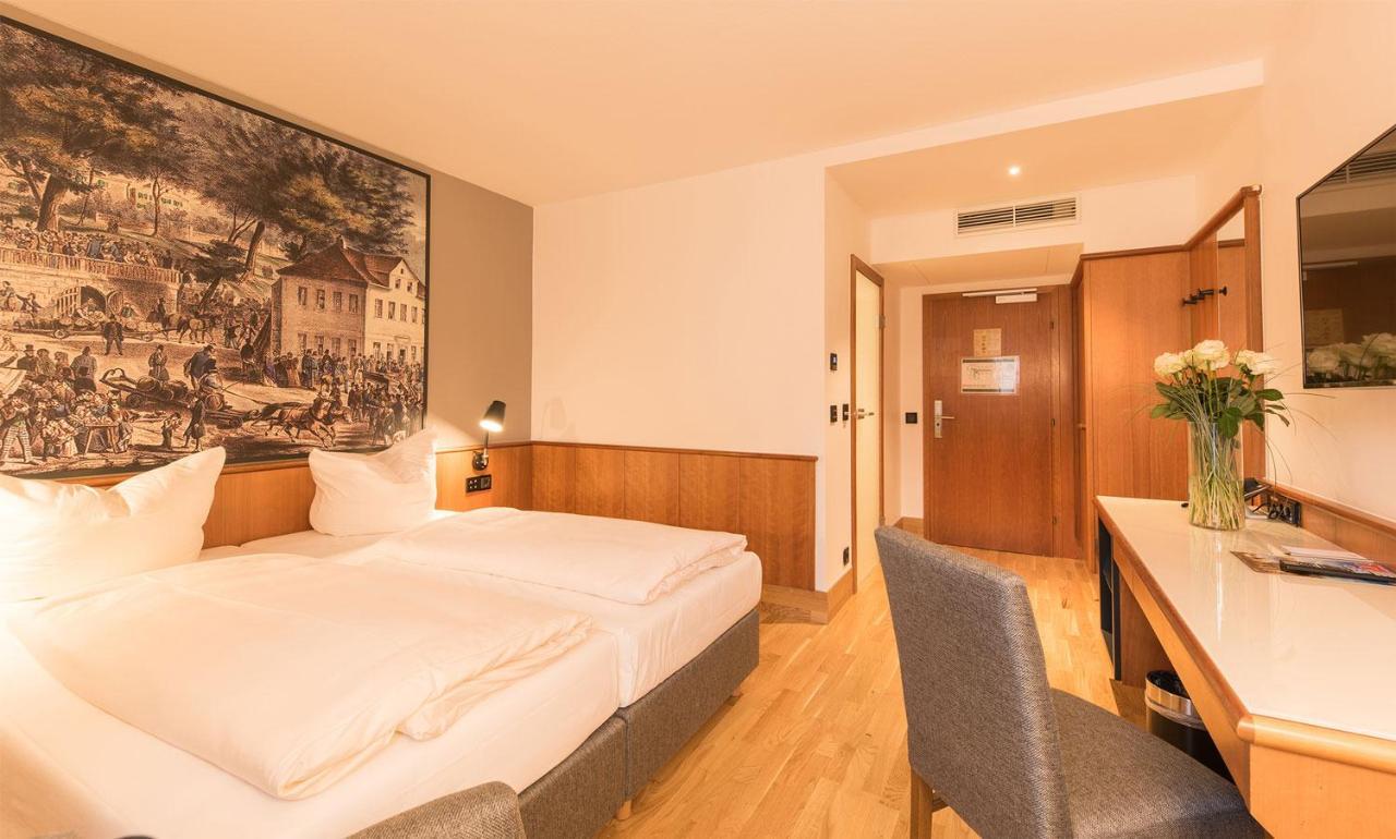 Hotel Bayerischer Hof Erlangen Extérieur photo