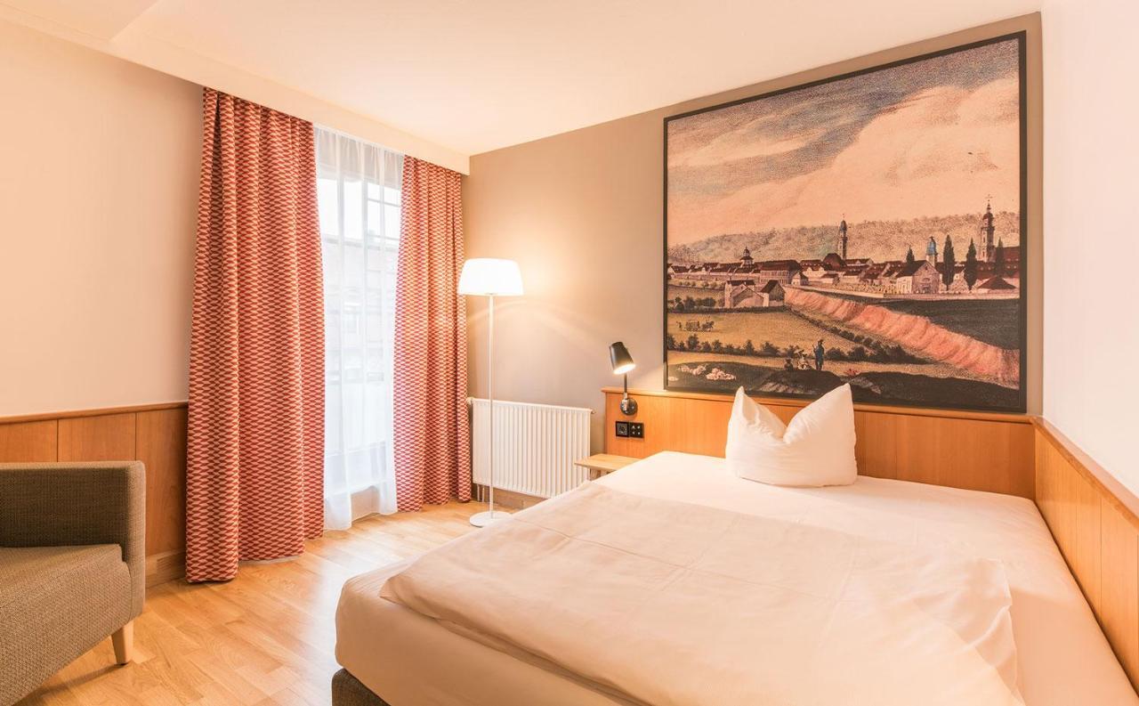 Hotel Bayerischer Hof Erlangen Extérieur photo