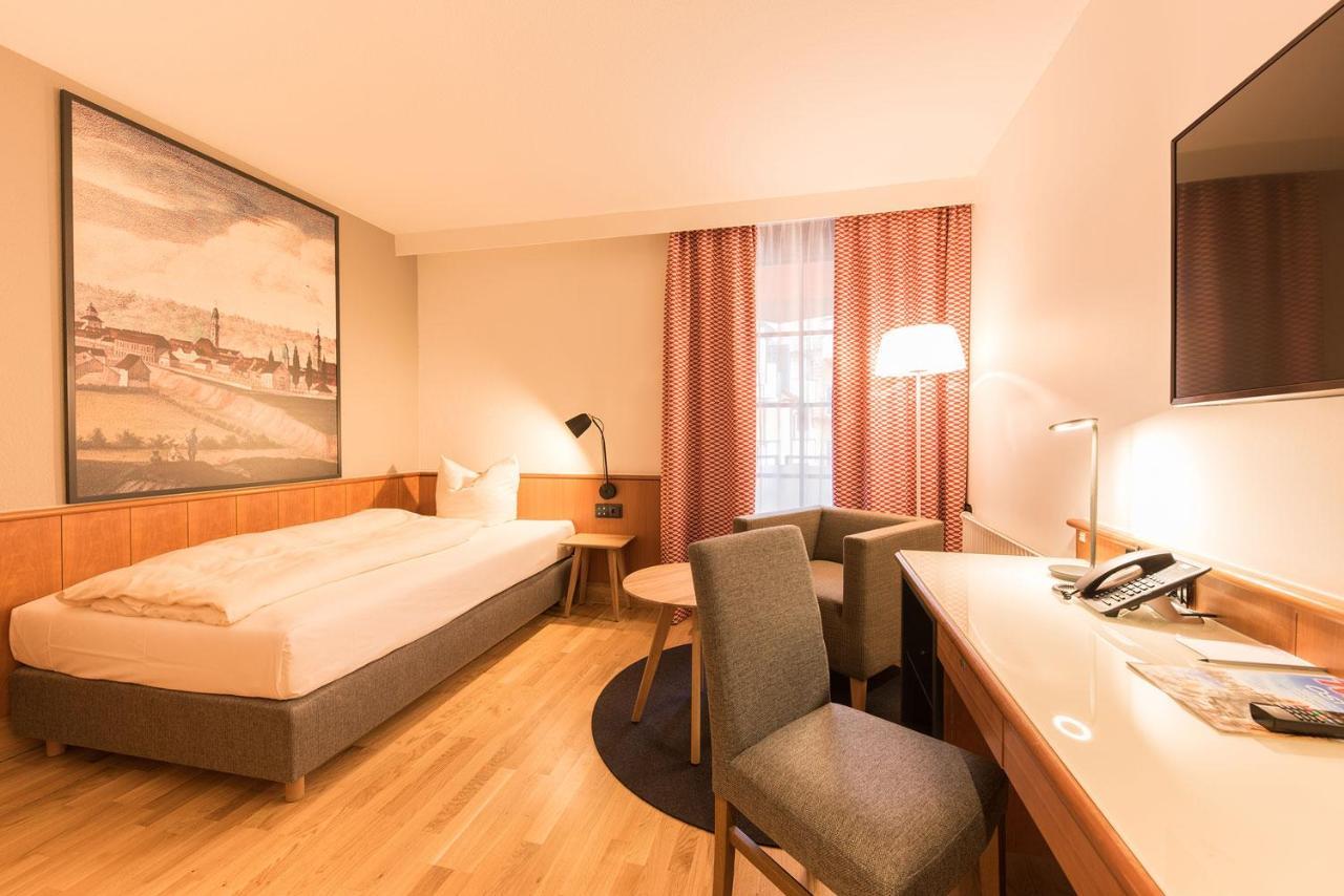 Hotel Bayerischer Hof Erlangen Extérieur photo